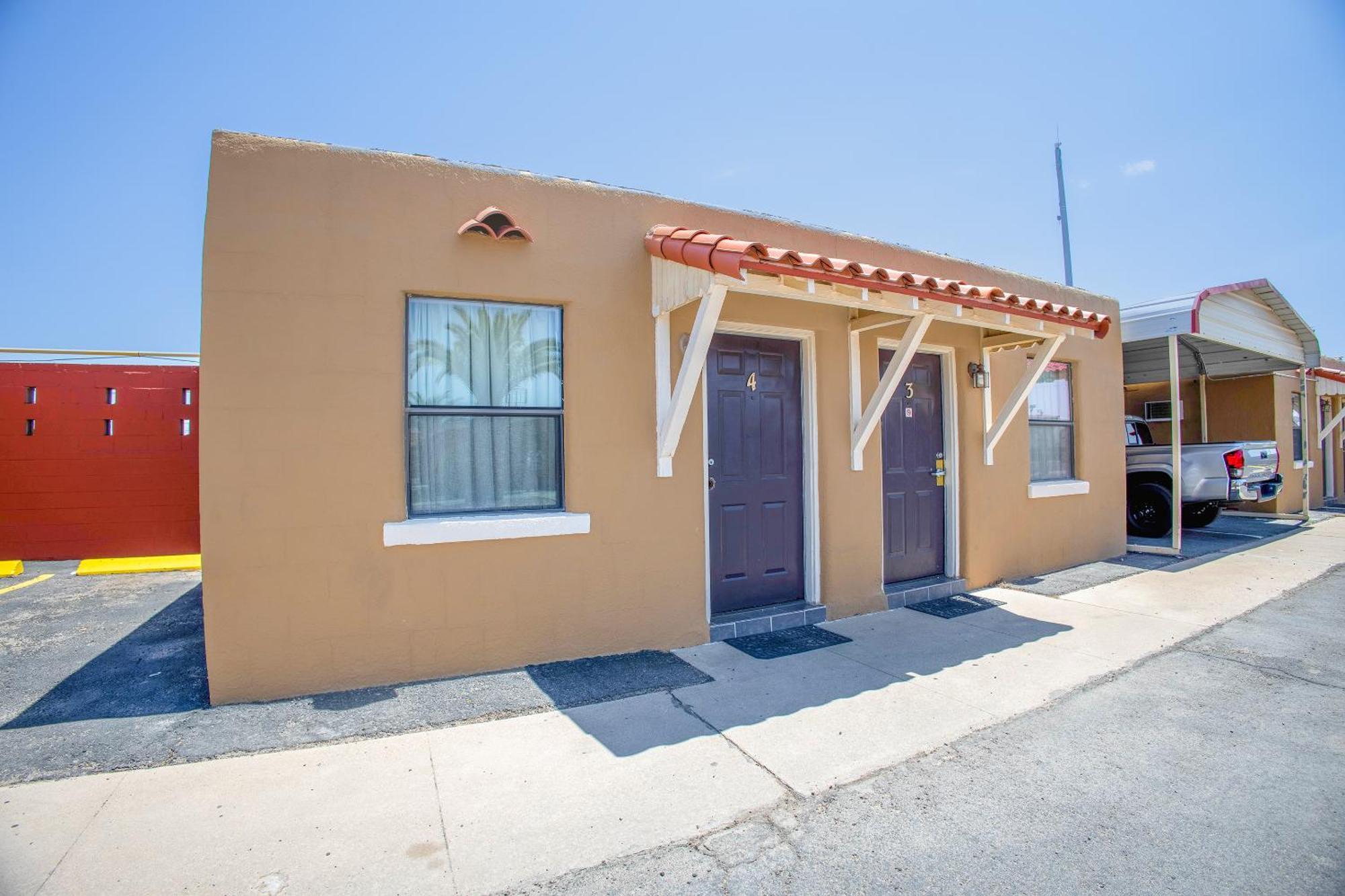 Sands Motel By Oyo El Paso Near Airport Exterior photo